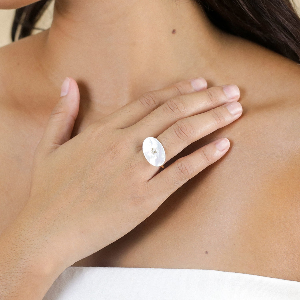 Franck Herval - NORA adjustable oval MOP ring