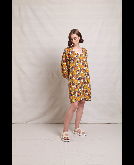 Neris - Short Story Dress - Marigold