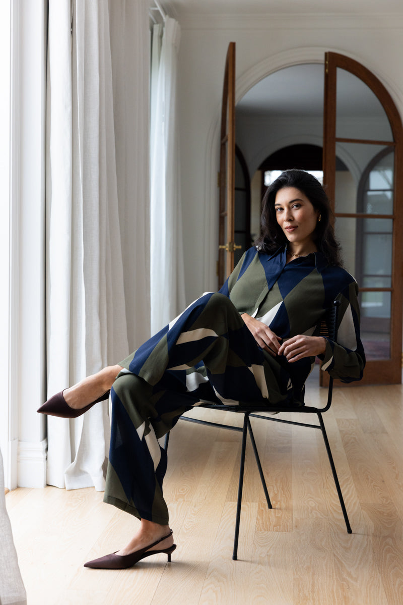 Foil  - Tux Deluxe Shirt - Mod Geo