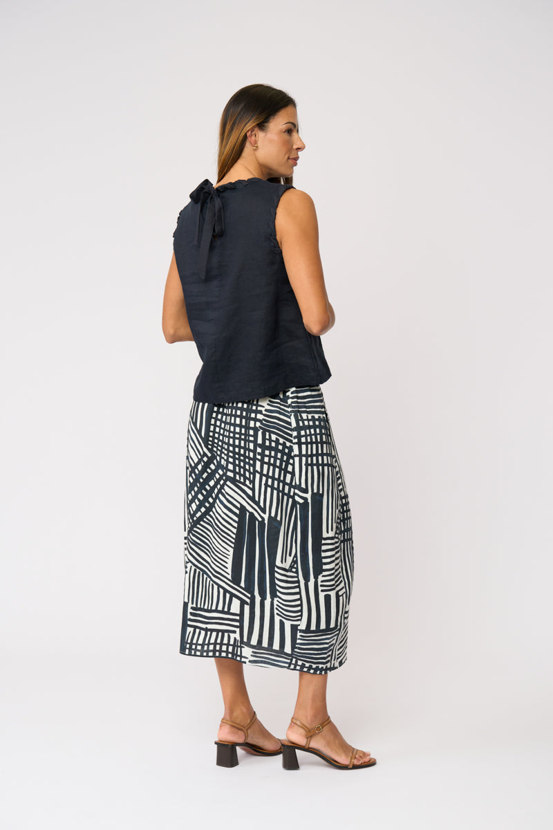 Foil - Braidy Bunch Top - Navy