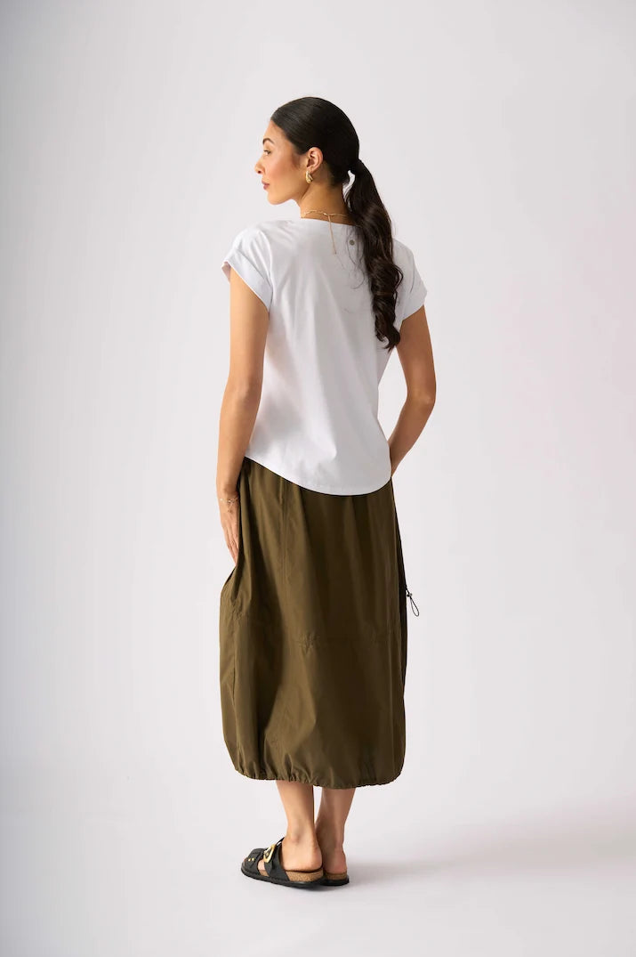 Foil  - Clean Queen Top - White