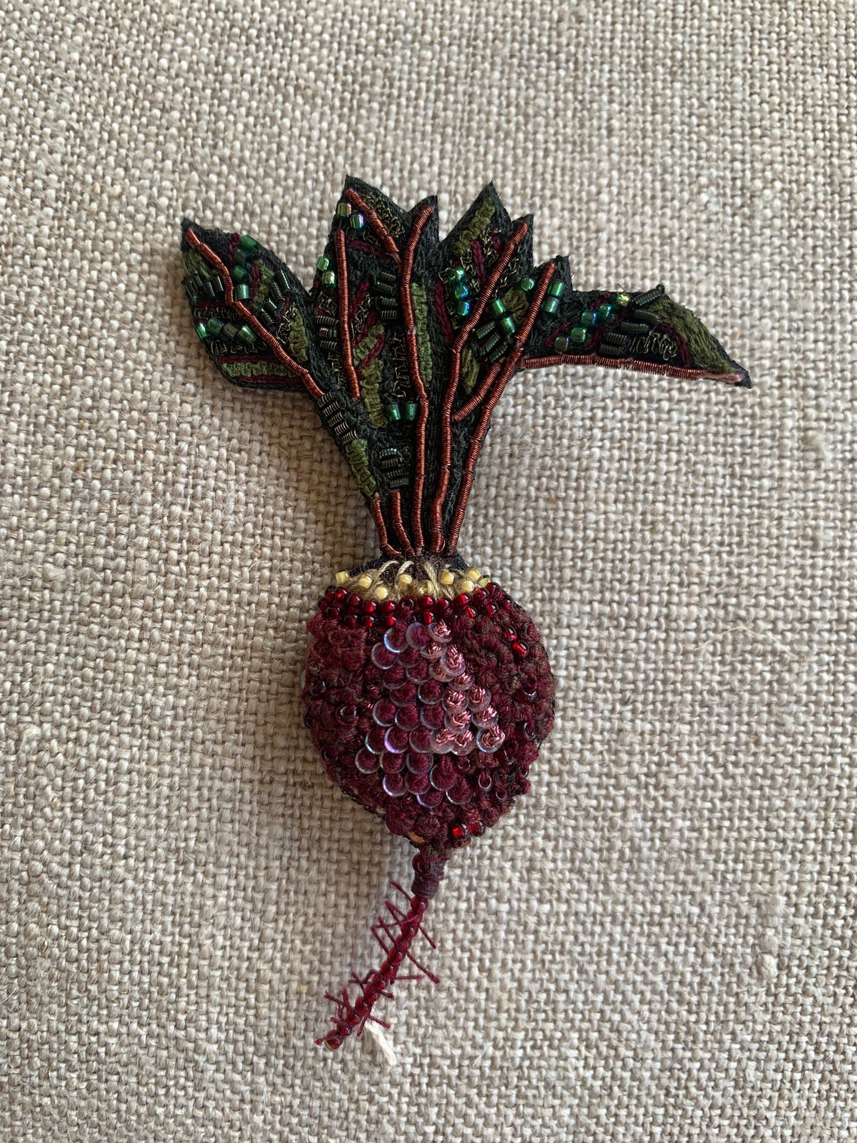 Trovelore - Beetroot Brooch