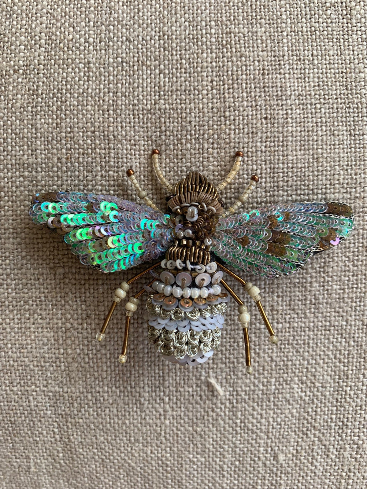 Trovelore - Large Pearl Bee Brooch