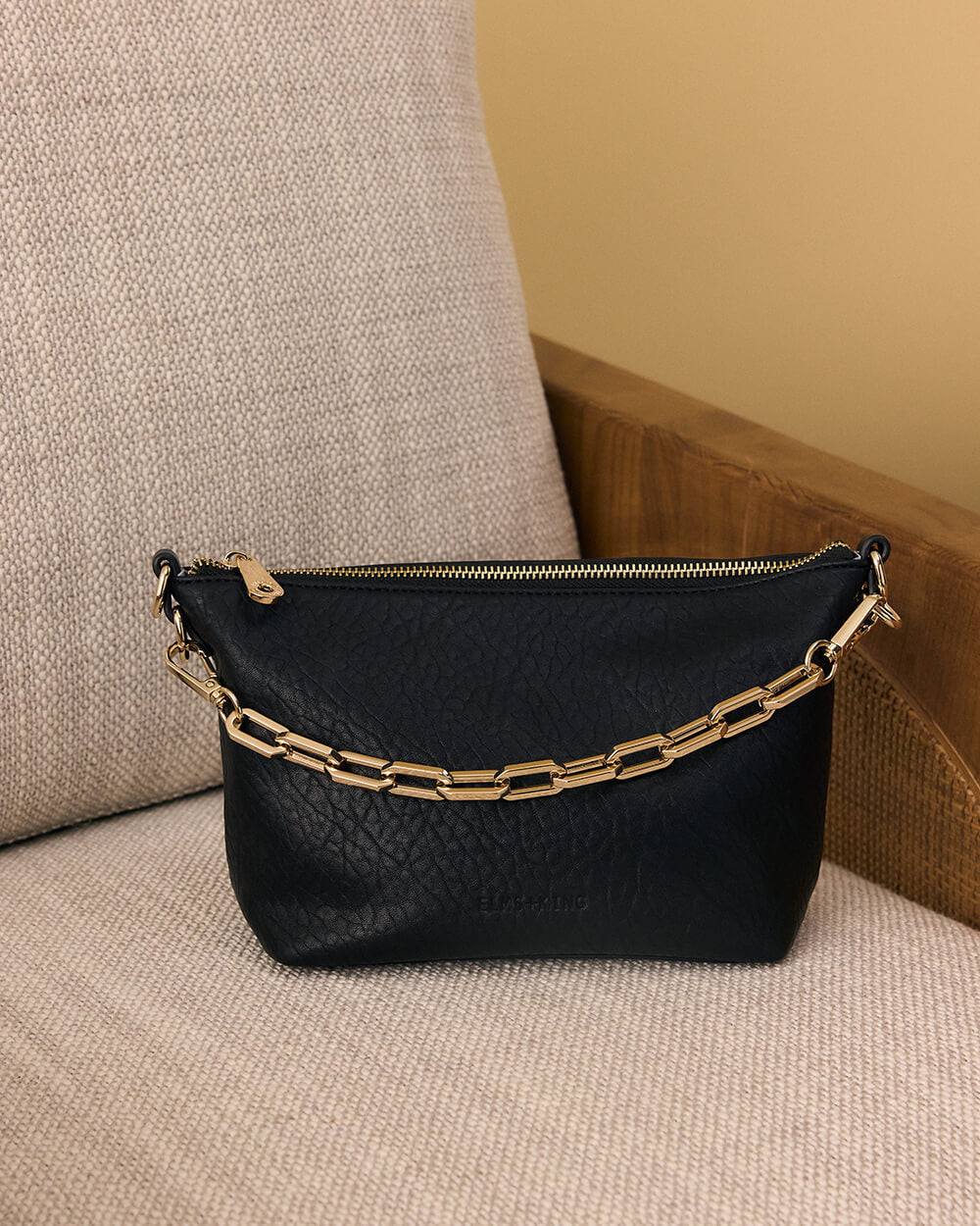 Elms & King - Leyton Crossbody - Black