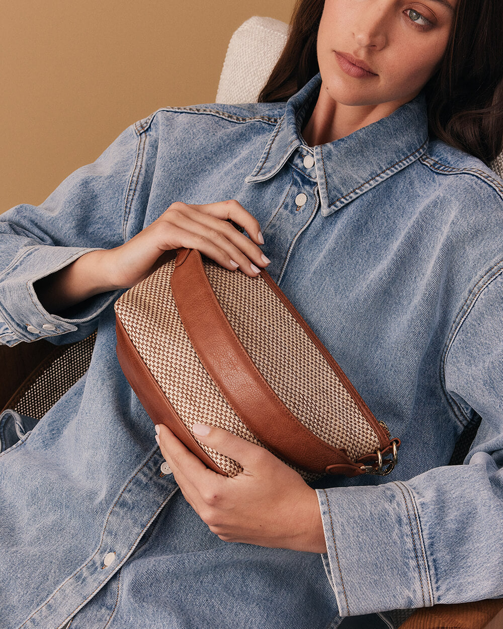 Elms & King - Leyton Crossbody - Raffia Pebble