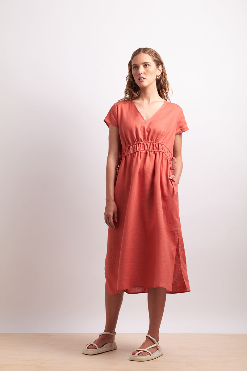 Neris - Drawn in Dress - Paprika