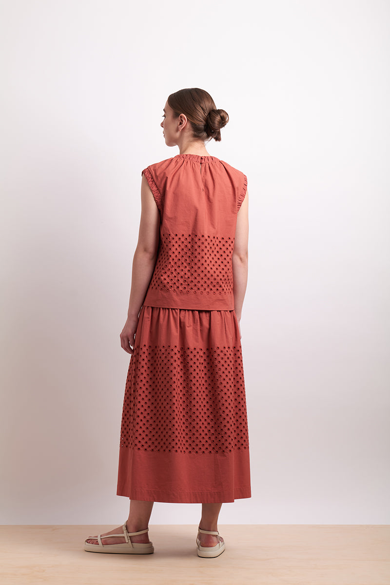 Neris - Spot On Top - Cinnabar