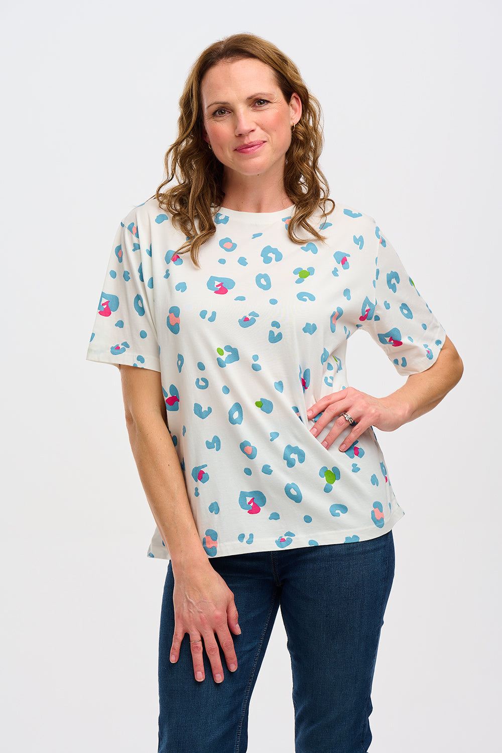 Kinsley Relaxed T-shirt - Off-White, Colour Pop Leopard