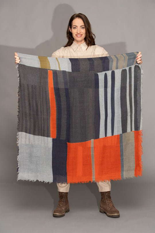 Yoko - Elva Merino Scarf - Charcoal Orange