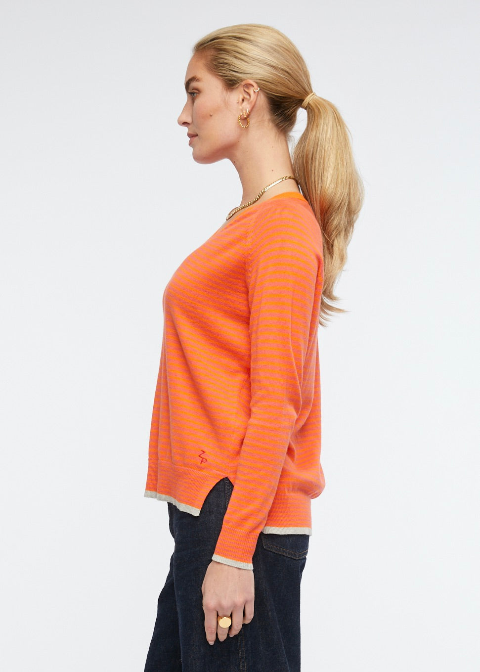 Zaket &amp; Plover - Essential V Neck Sweater - Apricot Stripe