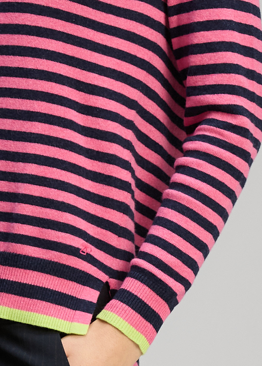 Zaket & Plover - Stripe V Essential - Rhubarb