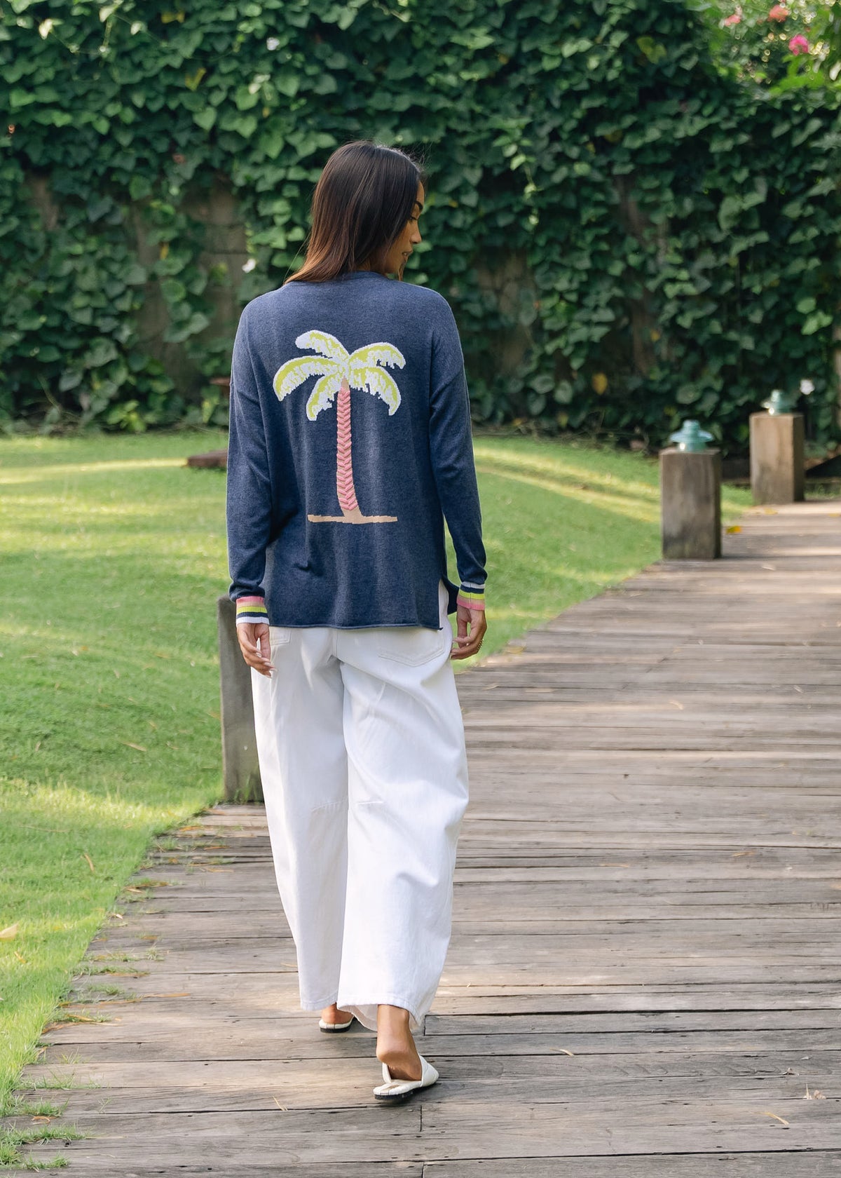 Zaket & Plover - Palm Tree V Neck  - Denim