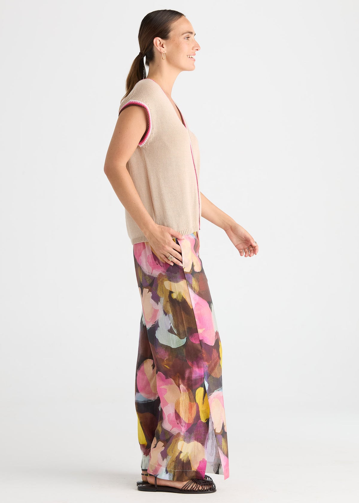 Zaket & Plover - Linen Vest - Raspberry