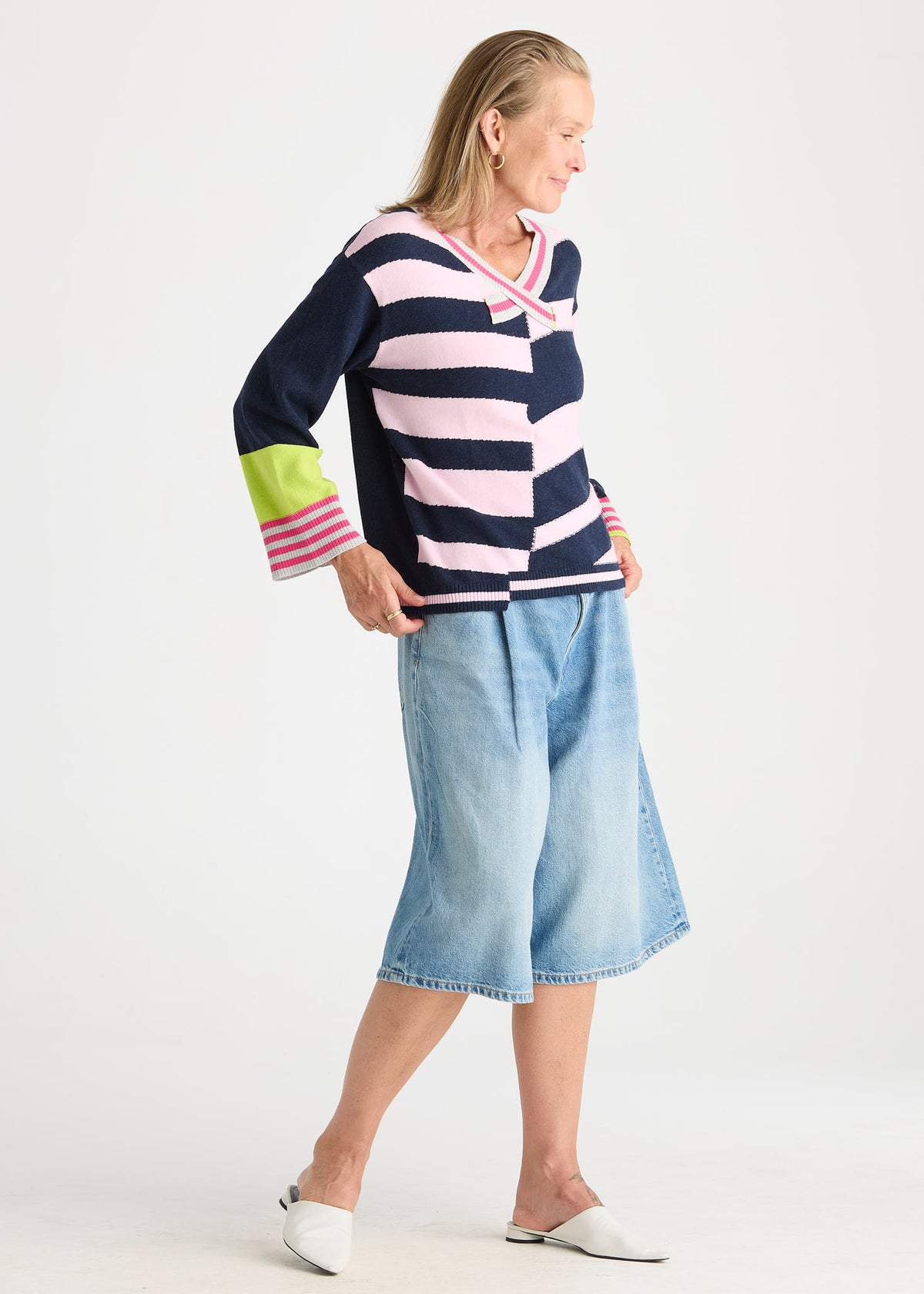 Zaket & Plover - Stripe V Crew - Dark Denim