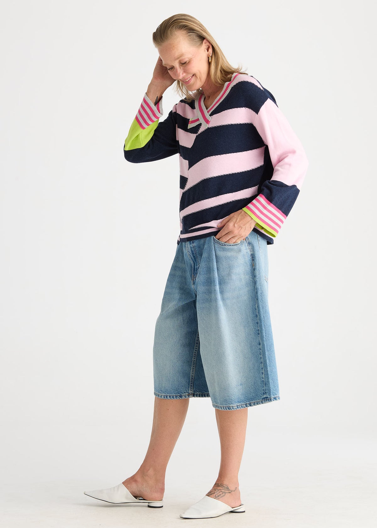Zaket & Plover - Stripe V Crew - Dark Denim