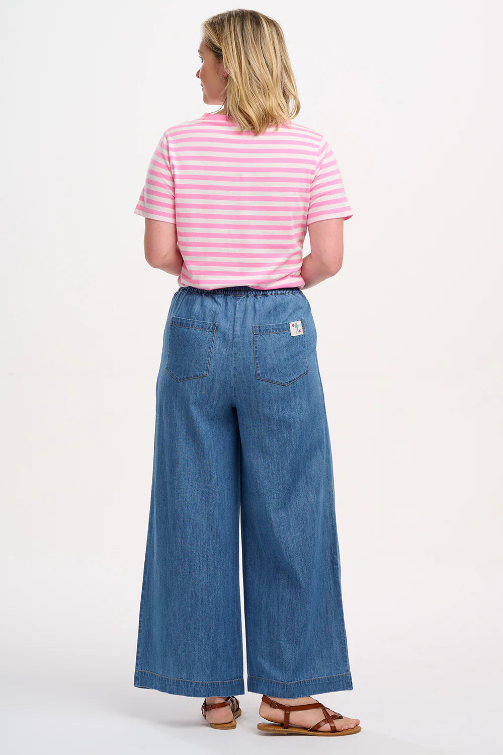 Sugarhill - Maggie T-Shirt - Off-White/Pink, Pineapple Repeat