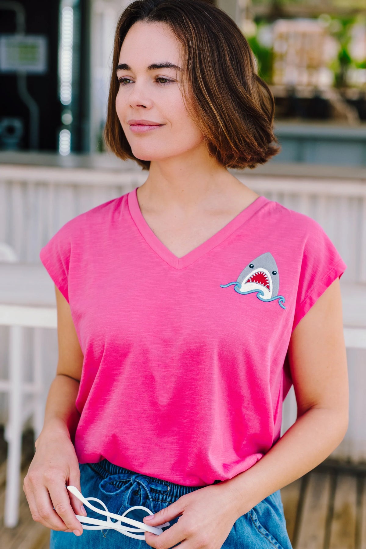 Sugarhill - Ariana V-Neck Tank T-shirt - Pink, Fin-tastic Shark