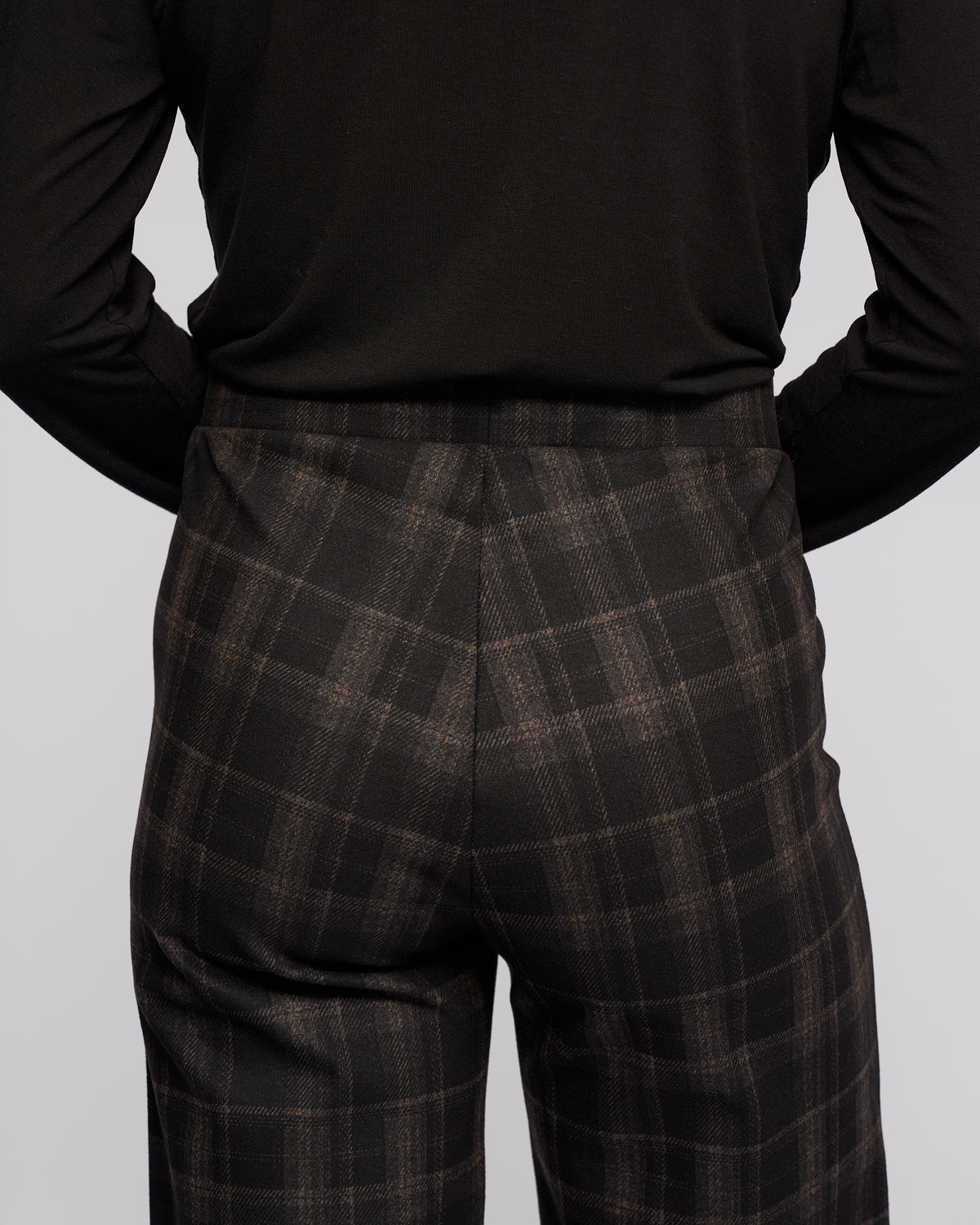 Vassalli -  Loft Pull On Pant - Checkmate - 235