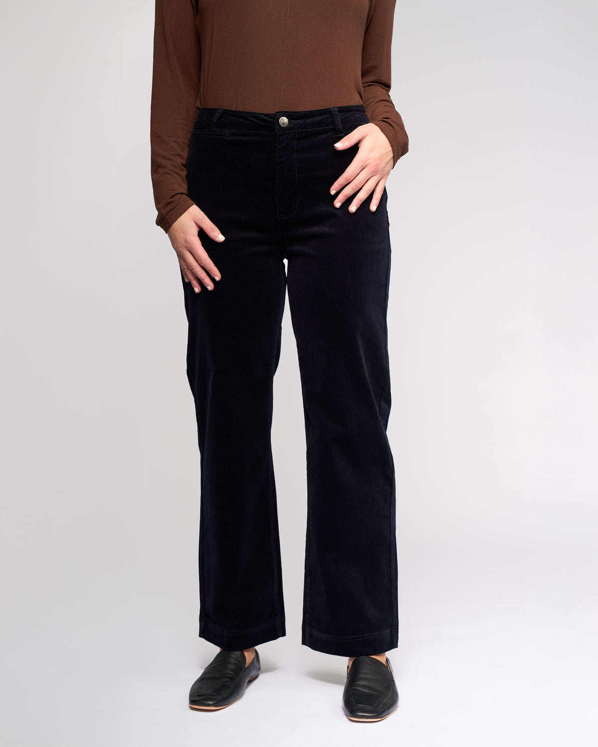 Vassalli -  Market Cord Pant - Midnight - 5039